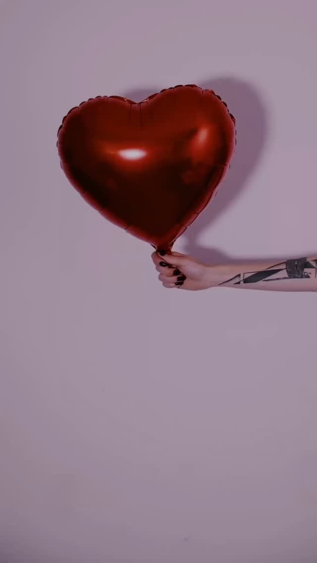 Instagram post from lyndonssalonspa. This post is in position 1.